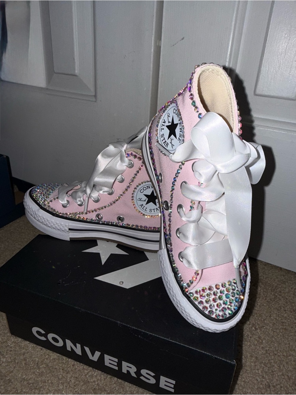 NWT Custom Bling Converse Chuck Taylor High Tops | Kids Size 11 | Pink | Rhinest